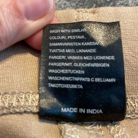 Horze Equinavia Ella Breeches Riding Pants Tan Pull-On Knee Patch Comfortable Wa - Picture 9 of 10